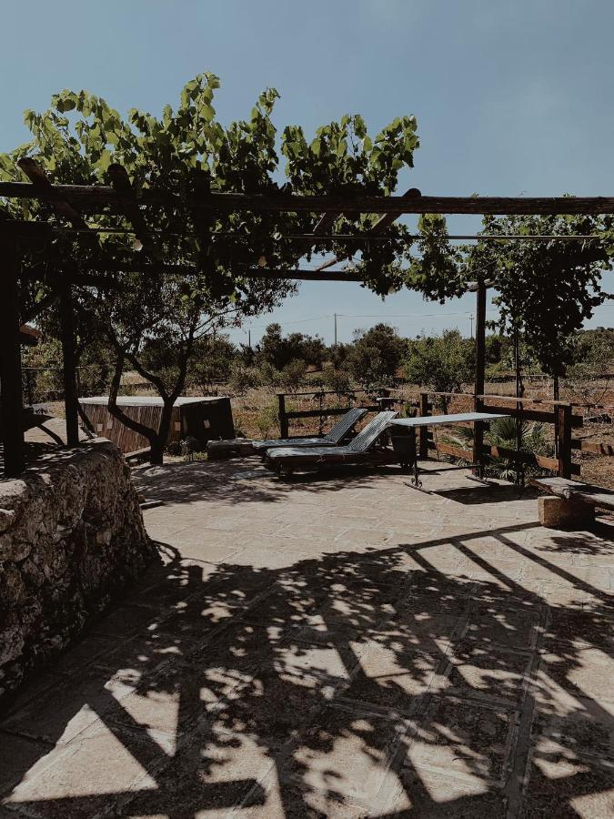 Trullo Contrada Stracca Vendégház Alliste Kültér fotó