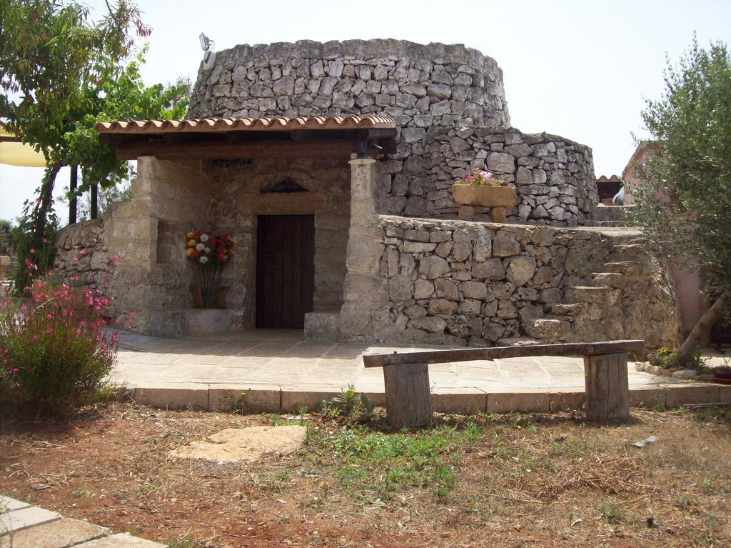 Trullo Contrada Stracca Vendégház Alliste Kültér fotó