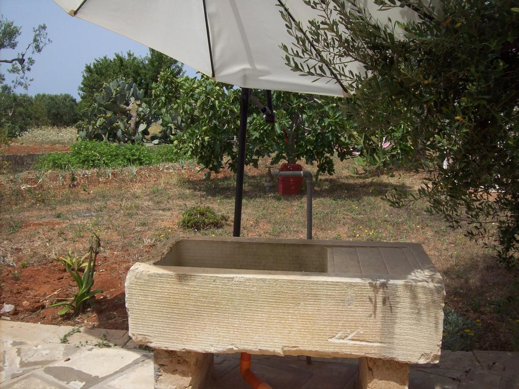 Trullo Contrada Stracca Vendégház Alliste Kültér fotó
